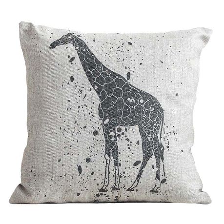 PS Lifestyle BW Giraffe Pillow Case