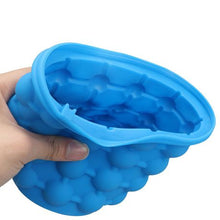 Load image into Gallery viewer, Gin Tribe - Ice Cube Maker Genie Ice Bucket - Blue
