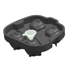 Load image into Gallery viewer, 3D Pumpkin Shape Silicone Ice Cube Tray With Lid
