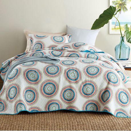 Decorative Stylish Modern Look Reversible Embroidered Bedspread - Azure