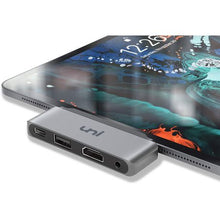 Load image into Gallery viewer, uni iPad Pro USB C Hub 4-in-1, HDMI (4K@60Hz), 3.5mm Headphone Jack, USB 3
