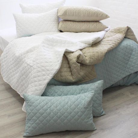 Diamond Quilt & Pillow Set - White