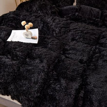 Load image into Gallery viewer, Fluffy Comforter Black 5 Piece set 152 cm x 204 cm
