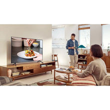 Load image into Gallery viewer, Samsung 70&quot; AU7000 UHD Crystal Processor 4K Smart TV
