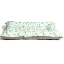 Load image into Gallery viewer, George &amp; Mason Baby - Playmat - Foliage
