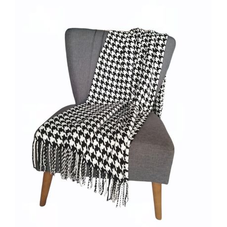 Nordic Houndstooth Decorative Knitted Throw