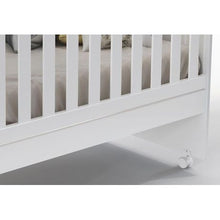 Load image into Gallery viewer, George &amp; Mason Baby - Ninare Cot With Wheels
