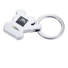 Load image into Gallery viewer, TROIKA Keyring BAMBOO PANDA in Support of The National Geographic Society
