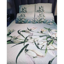 Load image into Gallery viewer, 5 Piece Classic Quilted Bed Spread Set - 240cm x 210cm - Snow Drop
