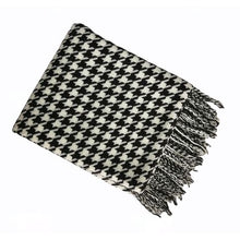 Load image into Gallery viewer, Nordic Houndstooth Decorative Knitted Throw
