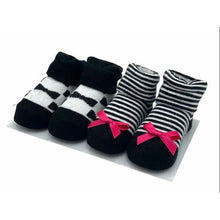 Load image into Gallery viewer, Baby Gift Socks - Black
